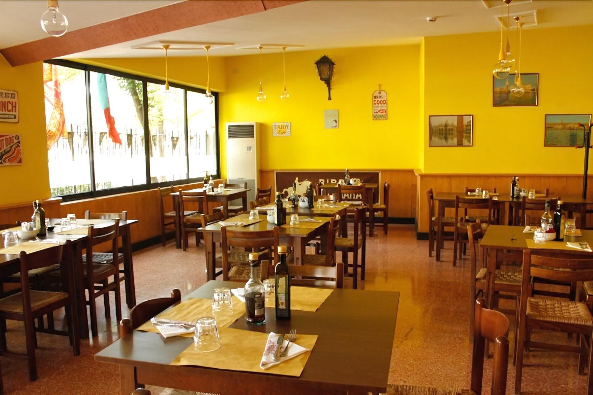 Hotel Colombo Marghera Dış mekan fotoğraf